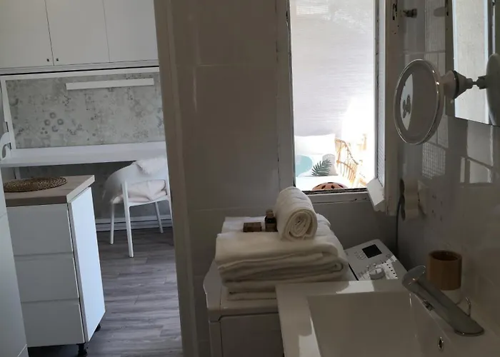 Les Eucalyptus Apartment *